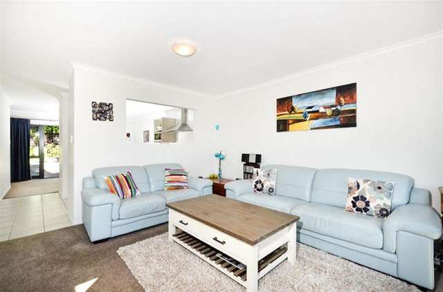 54 Provence Esplanade Te Atatu Peninsula_3