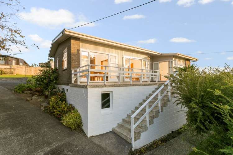 5 Gow Street Helensville_0