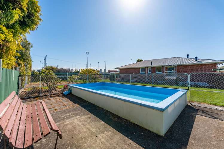 20 Sherratt Street West End_29
