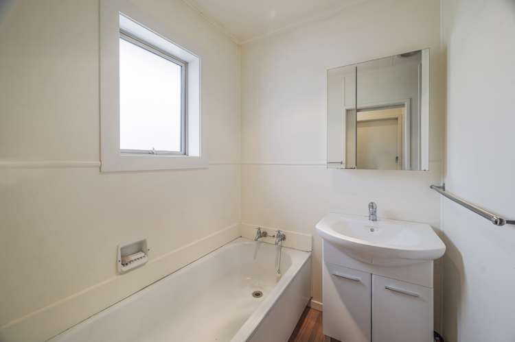 84 Orion Street Westbrook_13