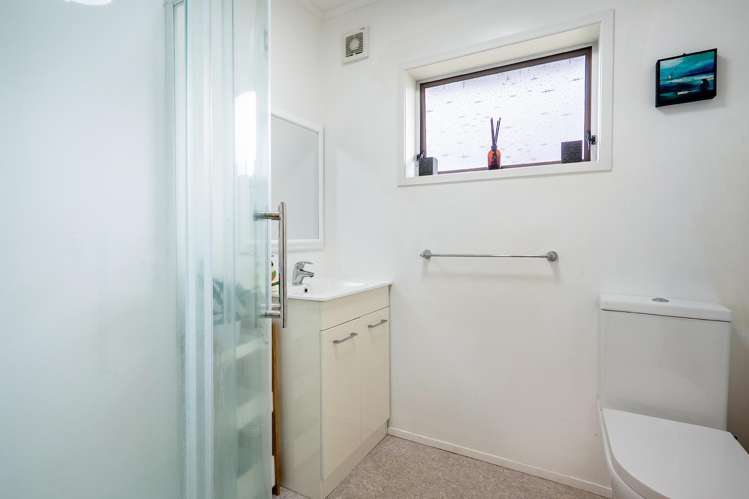 2/110 Monarch Avenue Hillcrest_14