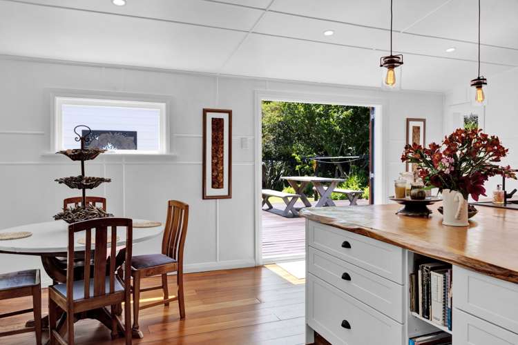 53 Fox Street Opunake_10