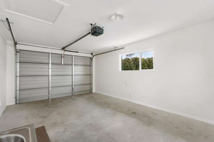 17 Hunt Place Albert Town_24