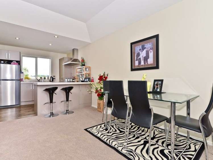 2/9 Wellington Street Hamilton East_10