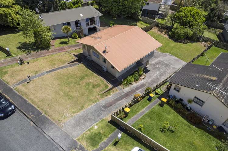 21 Hewlett Road Massey_18