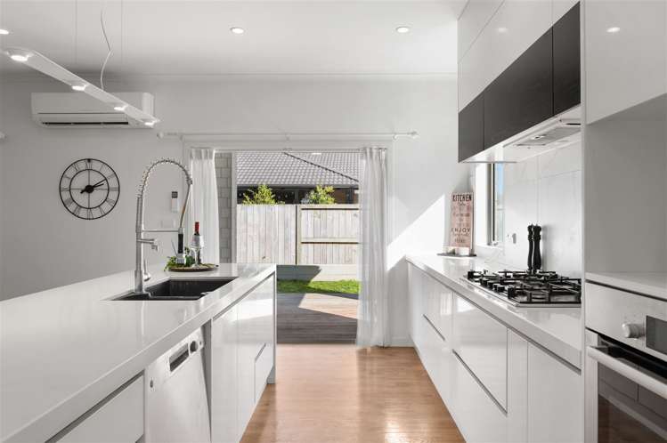 23 Arista Way Rototuna North_10