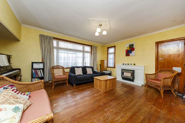 7 Hobson Place Takaro_3