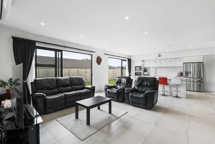 9 Mahutonga Avenue Beachlands_6