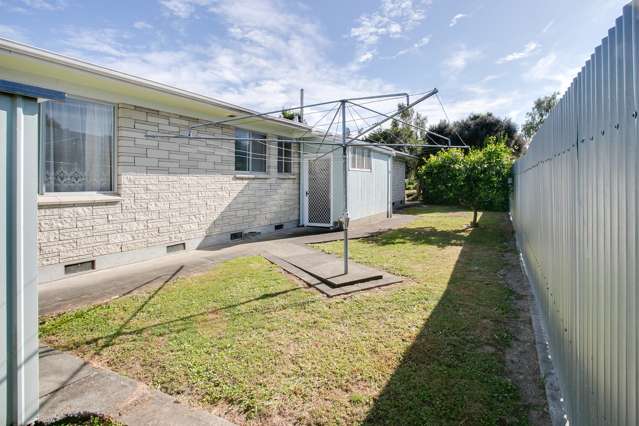 614 Murdoch Road East Akina_4