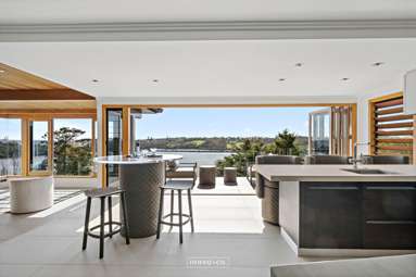 76 & 76A Lucerne Road_4