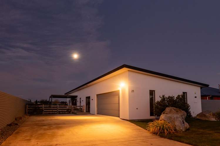 21 Greenfield Place Twizel_24