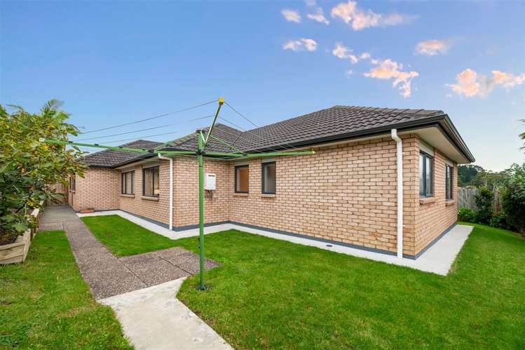 6 Leafield Crescent Henderson_32