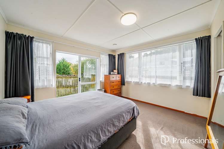 1/102 Horoeka Street Stokes Valley_9
