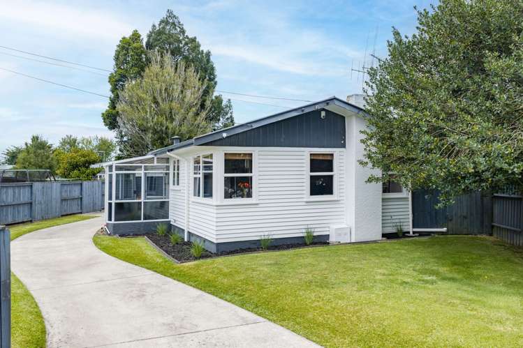 4 Colstone Street Glenview_23