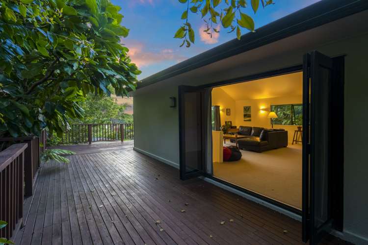 8 Rosecamp Road Beach Haven_16