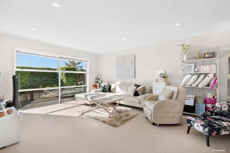 27 Savona Drive Flat Bush_0