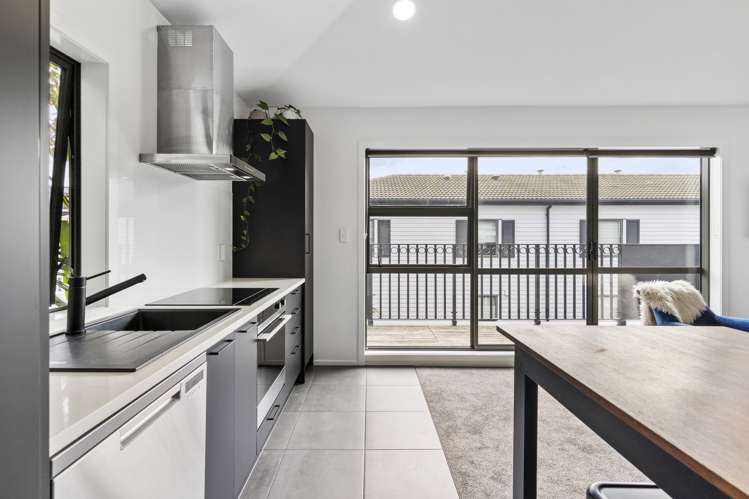 1/42 Saint Benedicts Street Eden Terrace_5