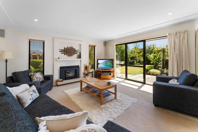 38 Hollybush Drive Brightwater_2