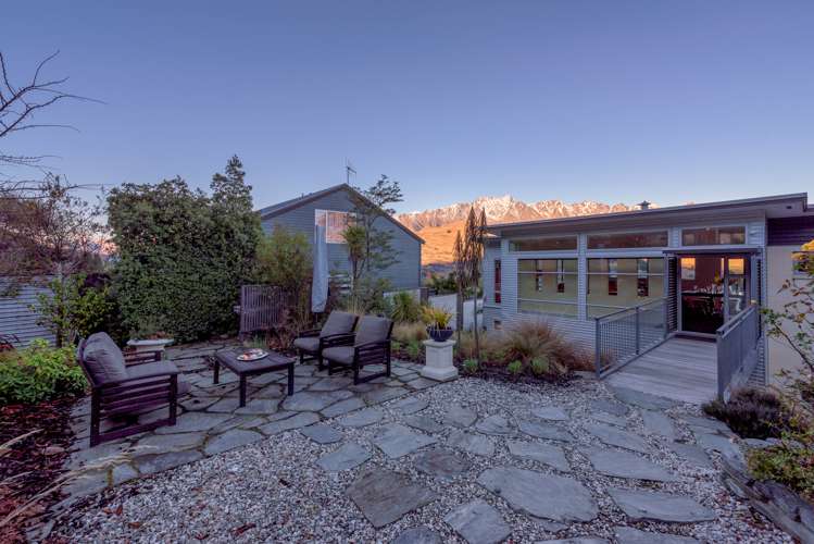 84 Hensman Road Queenstown_18