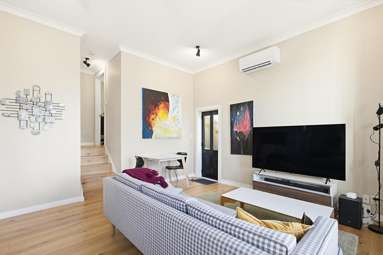 2A MacDonald Crescent_2