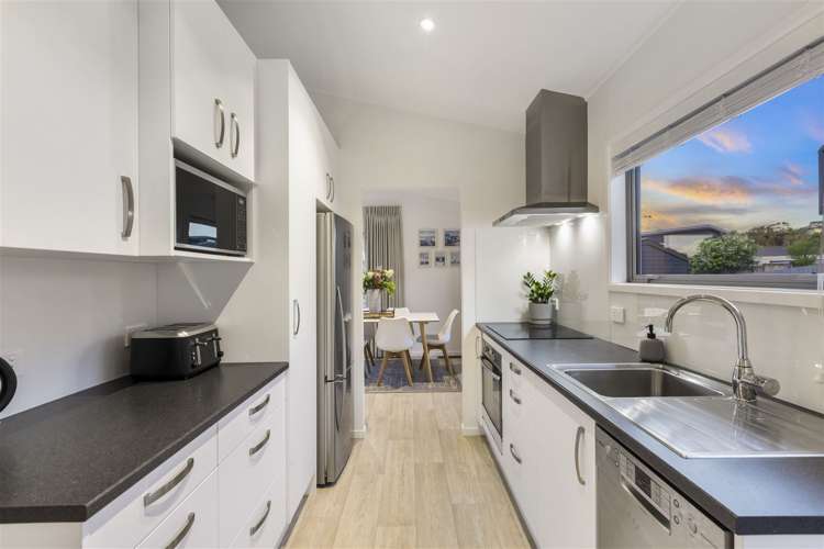 7 William Bayes Place Red Beach_10