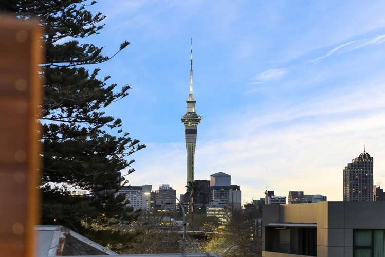 4/10 Saint Georges Bay Road Parnell_2