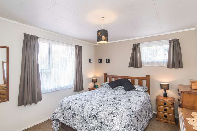 11 Konini Grove Raumati Beach_7
