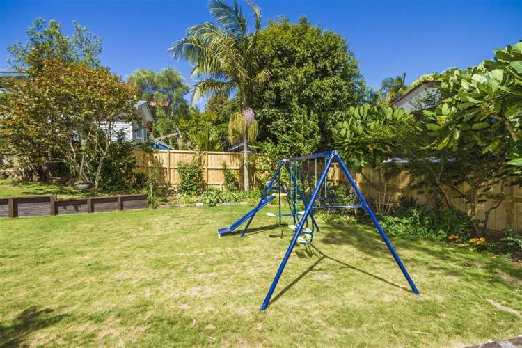 25 Ewen Alison Avenue Devonport_16