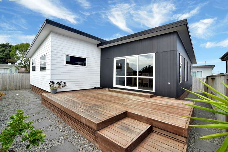 8 Ernie Way Mount Maunganui_20