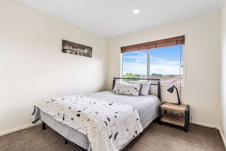 1/12 Kells Place Botany Downs_14