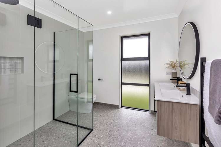 29 Candlesticks Crescent Lincoln_14