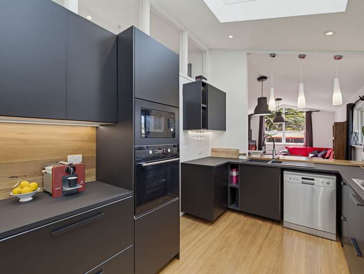 251 Grahams Road_5