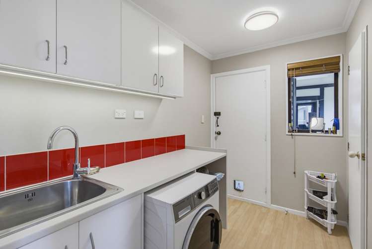 2 Eden Street Levin_24