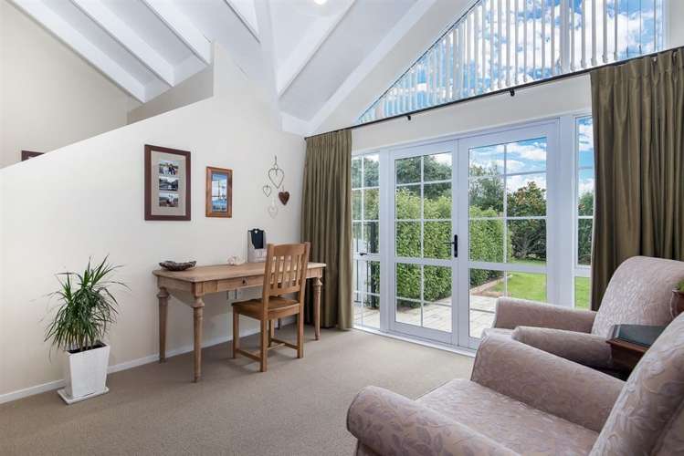 49 Lloyd Drive Wainui_10