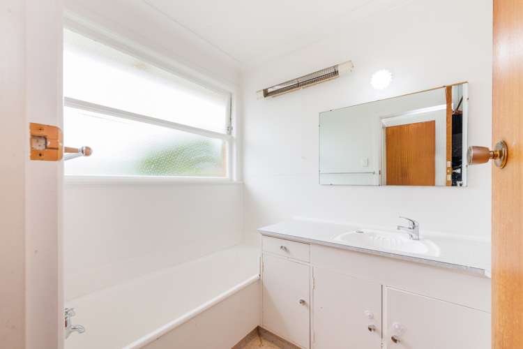 2 Katene Street West End_9