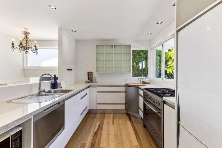 3/69 Bassett Road Remuera_14