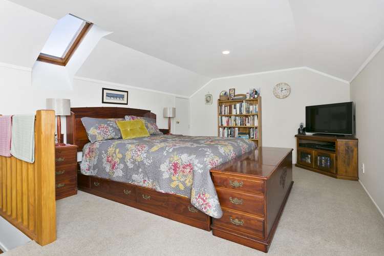 19 Cowley Drive Leamington_10