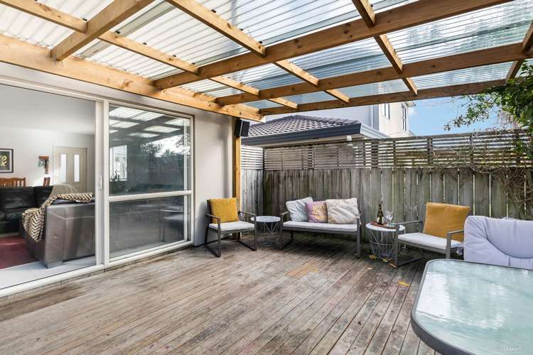 4/670 Whangaparaoa Road Stanmore Bay_1