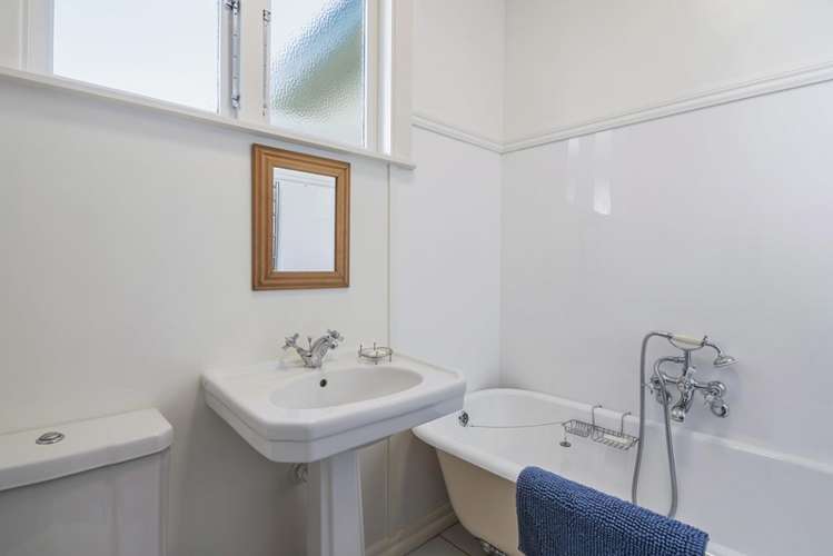 2 Oldham Lane The Wood_12