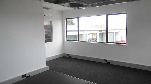 1/251 Lincoln Road Henderson_4