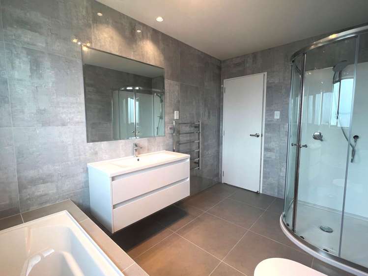 10 Byron Drury Way Riverhead_22