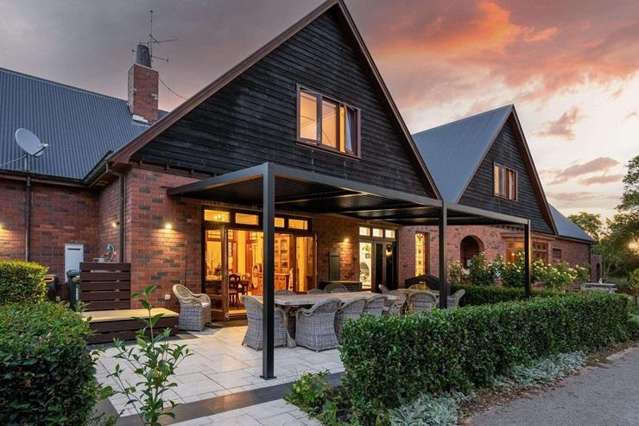 Luxury lodge loved by Sir Peter Jackson and Lord of the Rings fans looking for $5m-plus