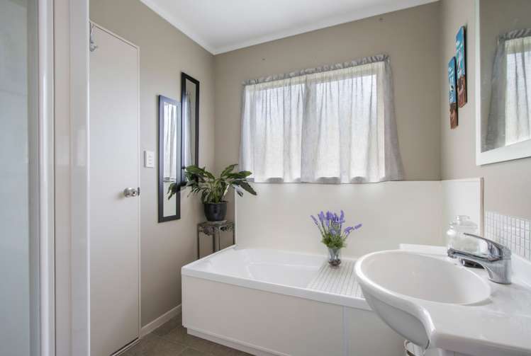 25 Gilmour Street Waihi_15