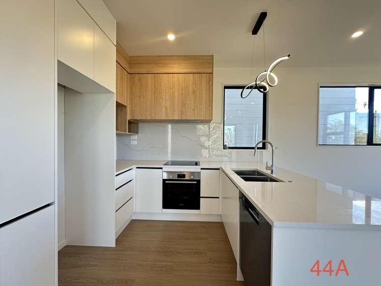 44B Juniper Road Sunnynook_22