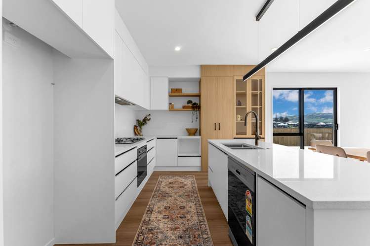 2 VINTNER LANE_5