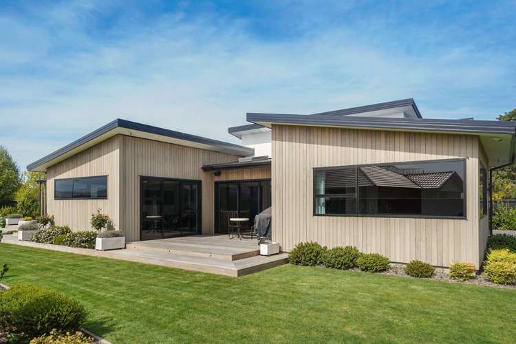 5 Carnaveron Drive Lincoln_25