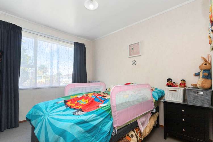 64 Sunlands Drive Manurewa_12