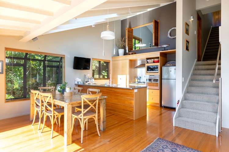 2299 Queen Charlotte Drive Anakiwa and Surrounds_5