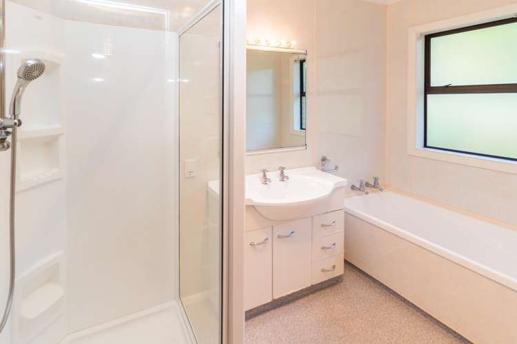 35 Elwyn Crescent Green Island_12