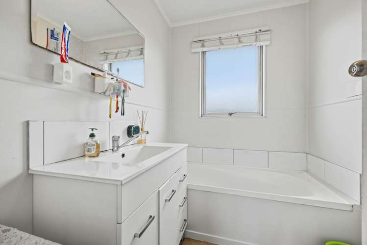 100 Wordsworth Road Manurewa_8